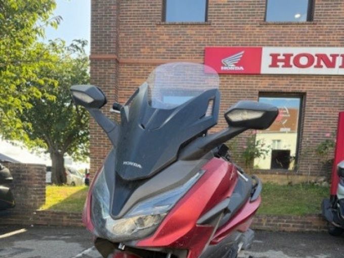 HONDA FORZA 125 ABS 4