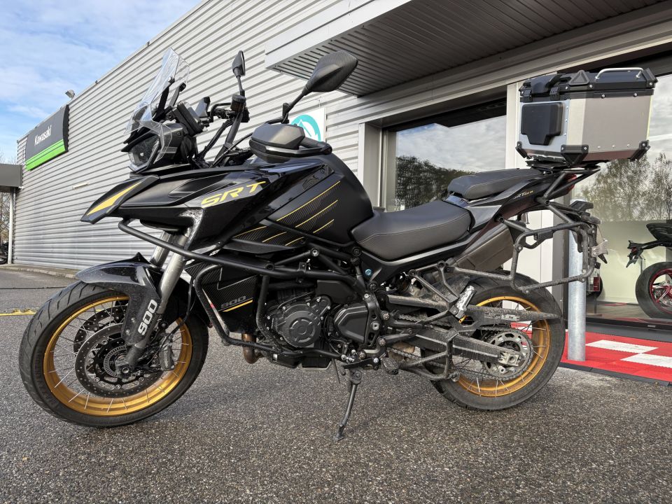 QJ MOTOR SRT 900 SX 4