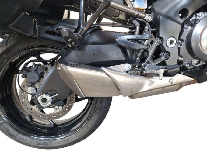 SUZUKI GSX-S 1000 GT 4