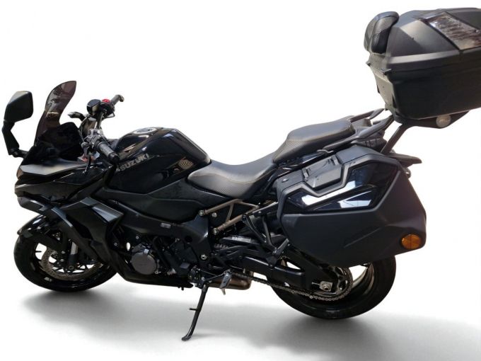 SUZUKI GSX-S 1000 GT 4