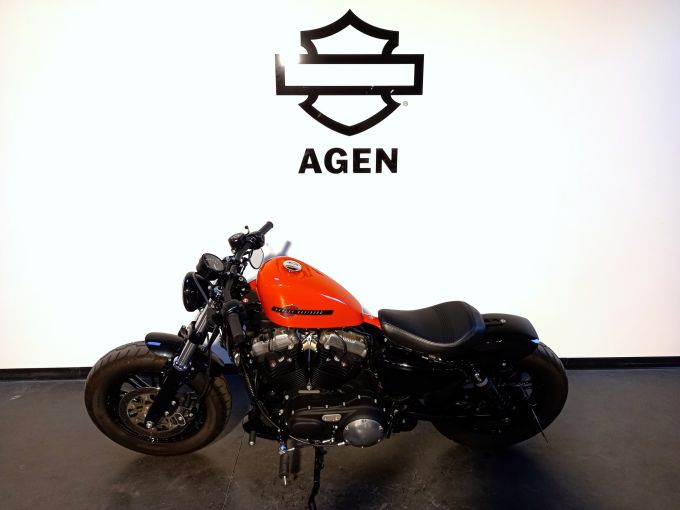 HARLEY-DAVIDSON SPORTSTER FORTY-EIGHT 1200 4