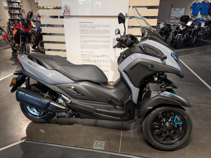 YAMAHA TRICITY 300 4