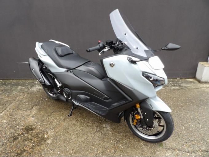 YAMAHA XP T-MAX 560 TECH MAX 4
