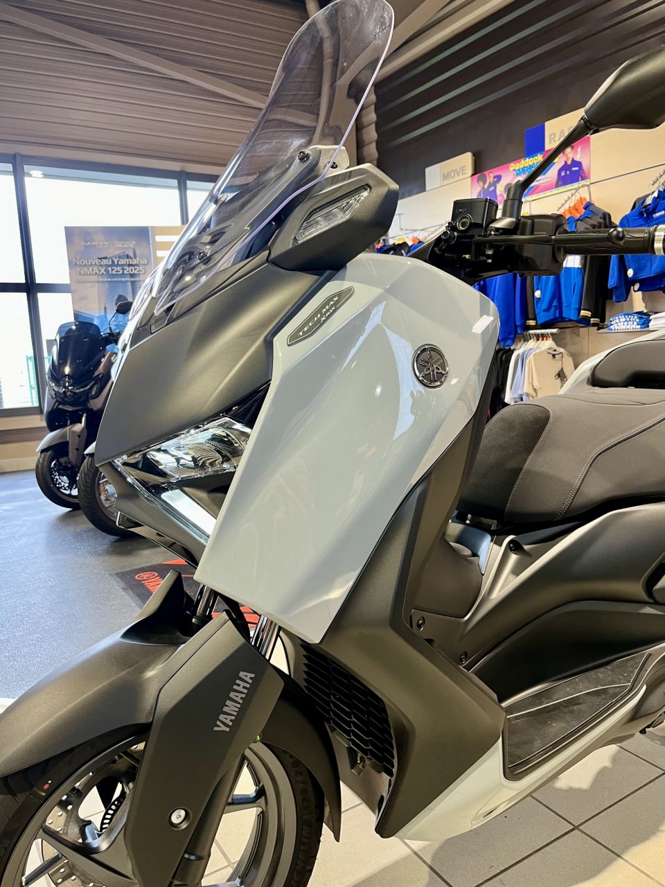 YAMAHA X-MAX 125 TECH MAX 4