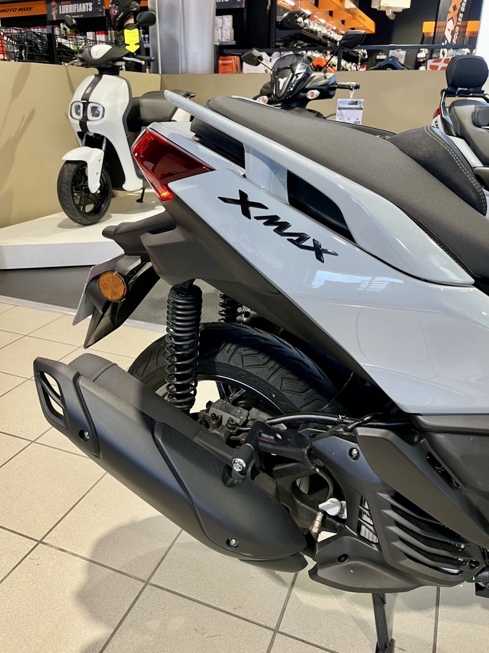 YAMAHA X-MAX 125 TECH MAX 4