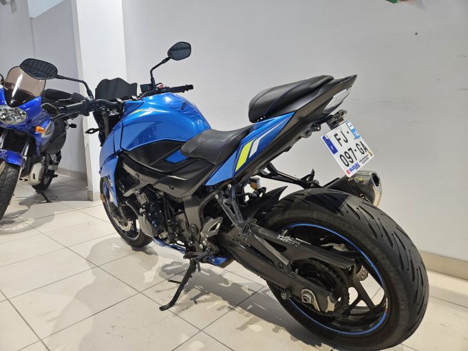 SUZUKI GSX-S 750 4