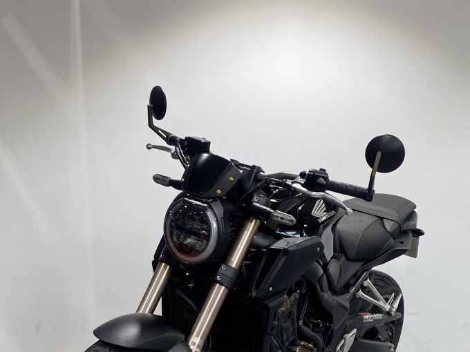 HONDA CB 650 R 4