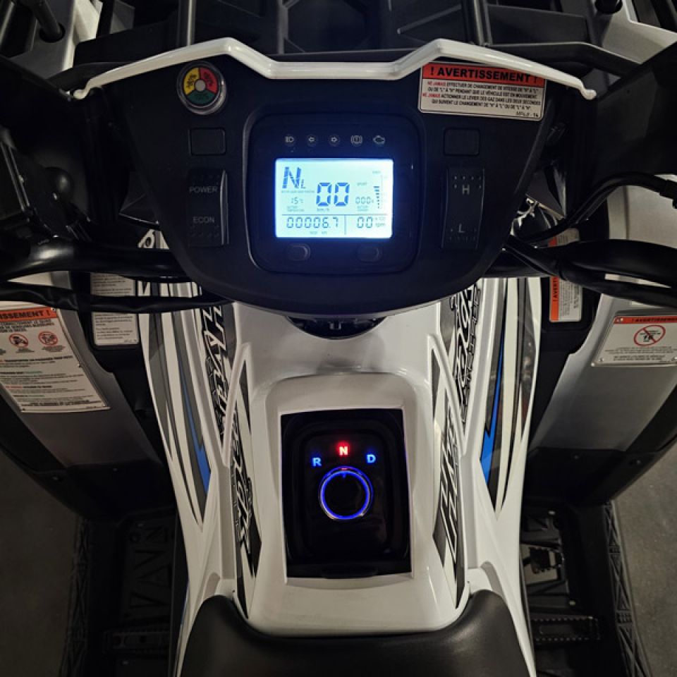 HYTRACK MP4-8 / QUAD ELECTRIQUE 4