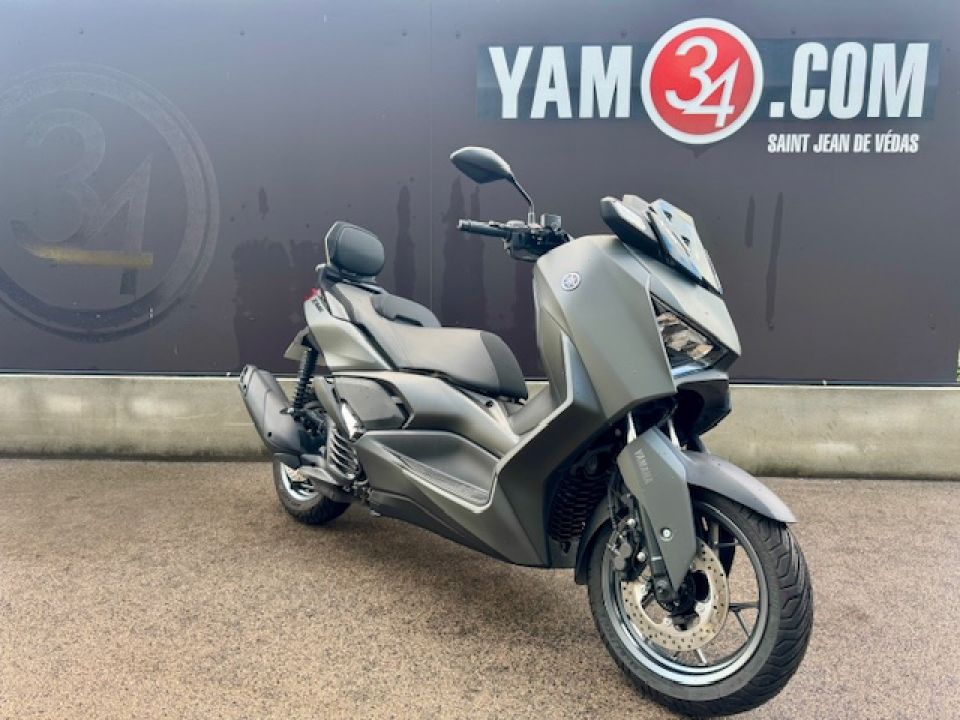 YAMAHA XMAX 125 4