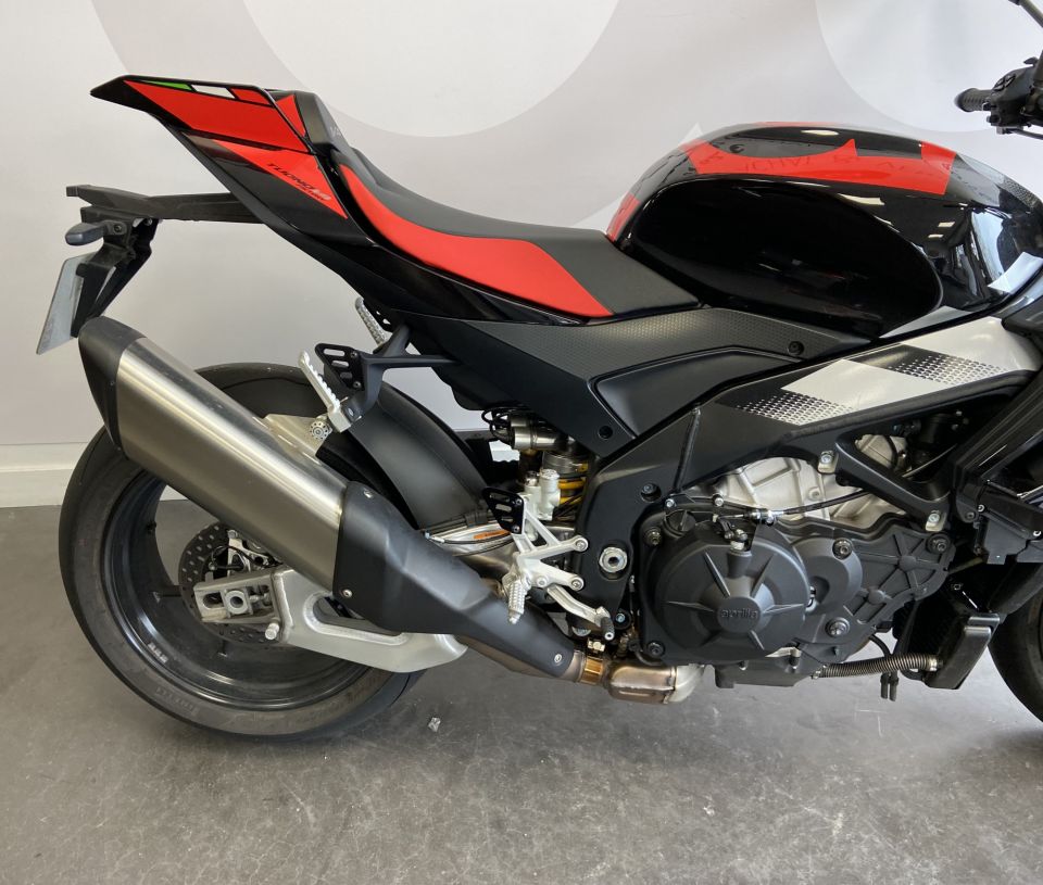 APRILIA TUONO 1100 V4 FACTORY 4