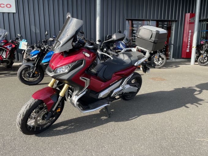 HONDA X-ADV 4