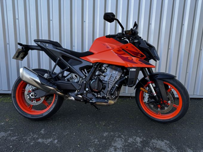KTM 990 DUKE 4