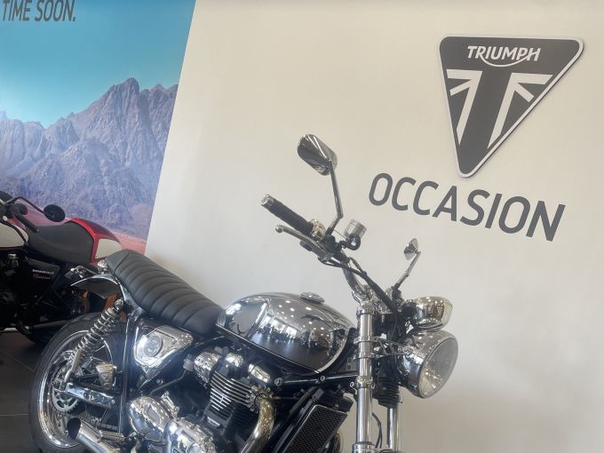 TRIUMPH STREET SCRAMBLER  900 4
