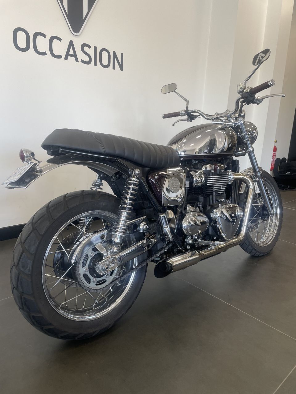 TRIUMPH STREET SCRAMBLER  900 4
