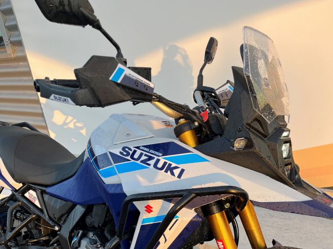 SUZUKI DL V-STROM 800DE 4