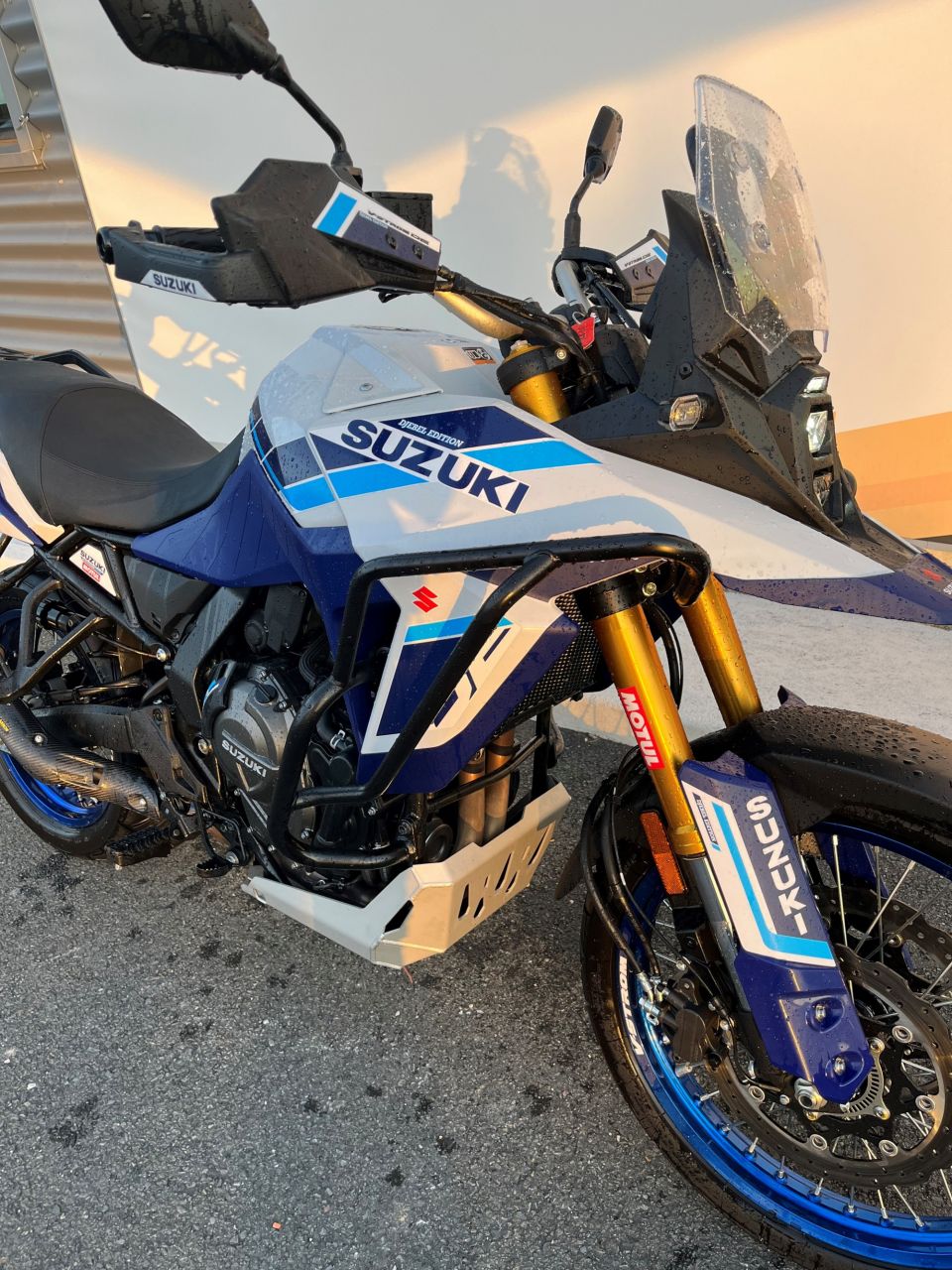 SUZUKI DL V-STROM 800DE 4