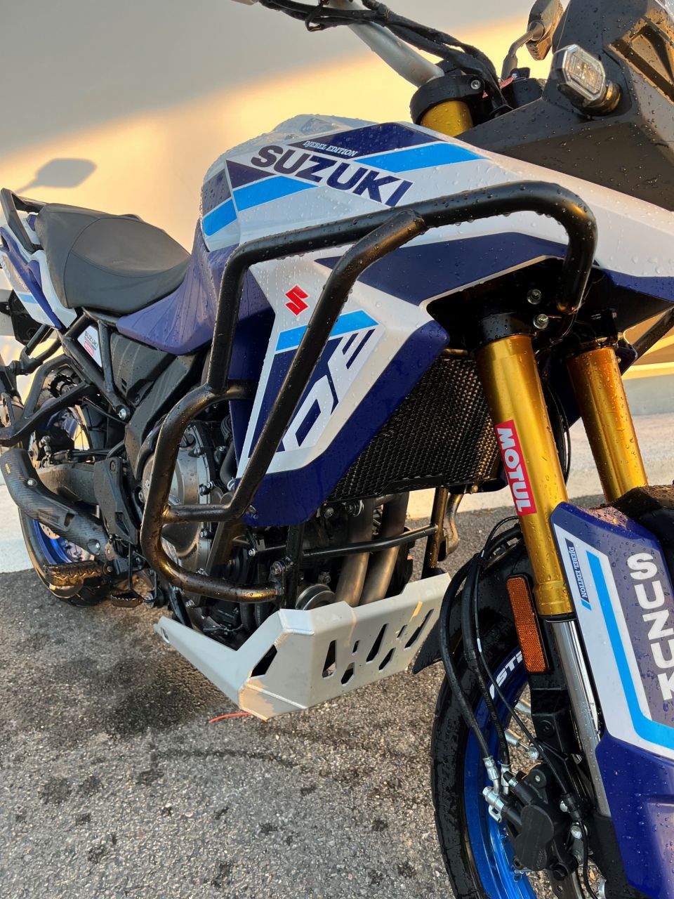 SUZUKI DL V-STROM 800DE 4