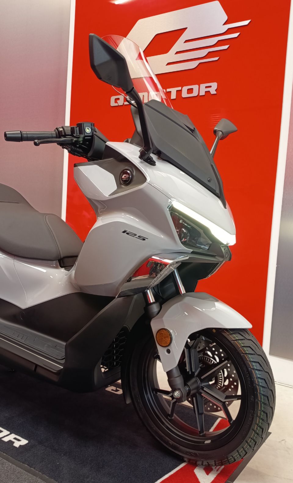 QJ MOTOR FORT 125 N 4