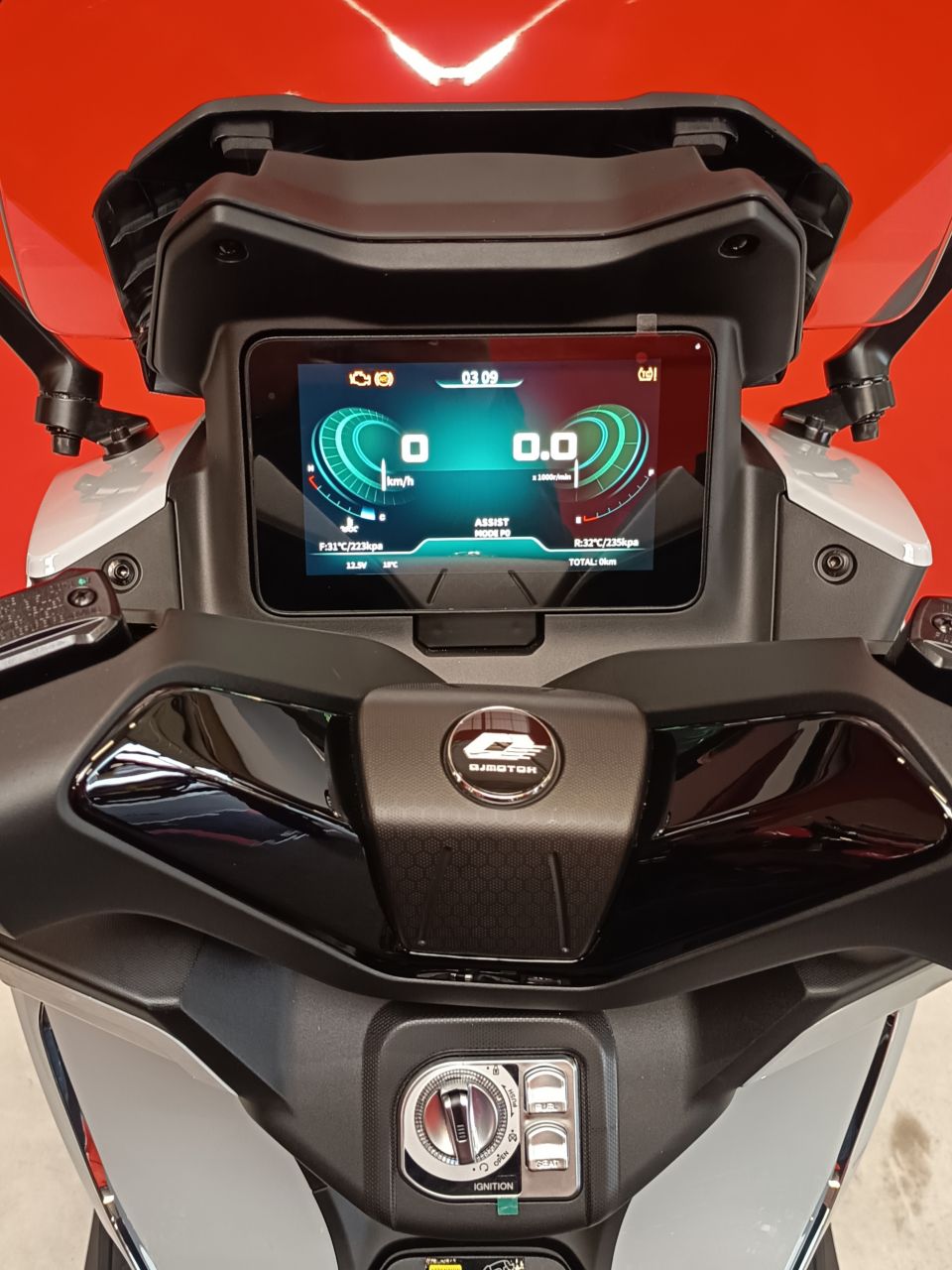 QJ MOTOR FORT 125 N 4