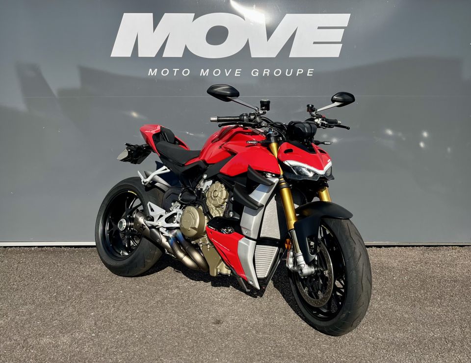 DUCATI STREETFIGHTER V4S 4