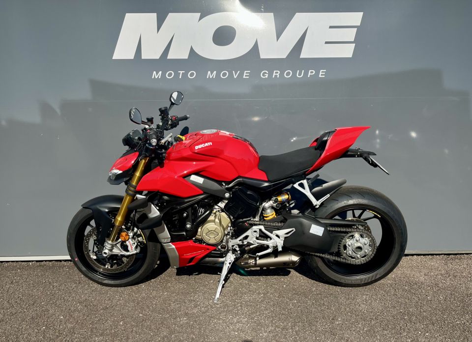 DUCATI STREETFIGHTER V4S 4