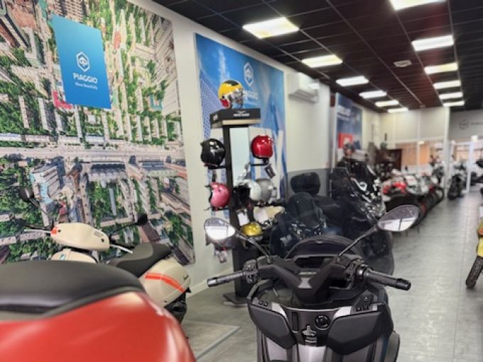 PIAGGIO MP3 400 LT SPORT 4