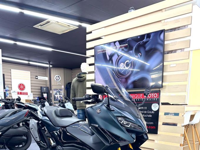 YAMAHA XP T-MAX 560 TECH MAX 4