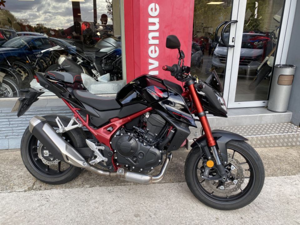 HONDA CB750 HORNET 4