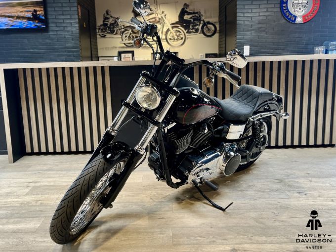HARLEY-DAVIDSON DYNA LOW RIDER 1690 4