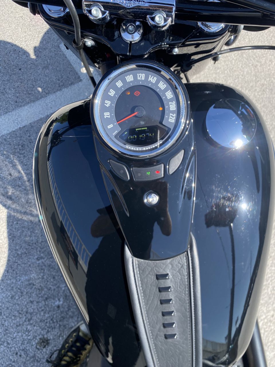 HARLEY-DAVIDSON SOFTAIL HERITAGE 1868 CLASSIC 4