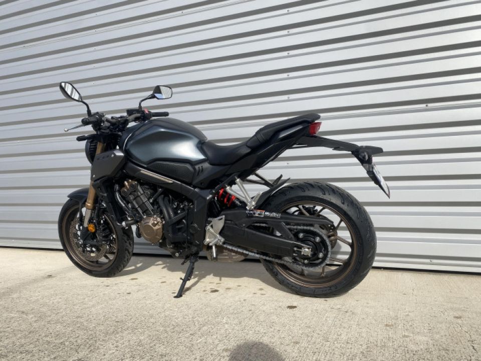 HONDA CB650R Neo Sports Café 4