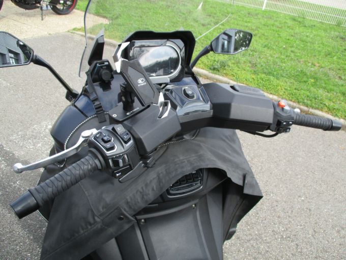 KYMCO CV3 550 4