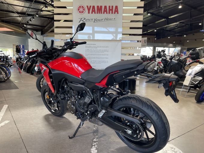 YAMAHA TRACER 7 4