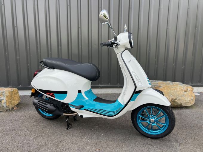 VESPA PRIMAVERA 125 4