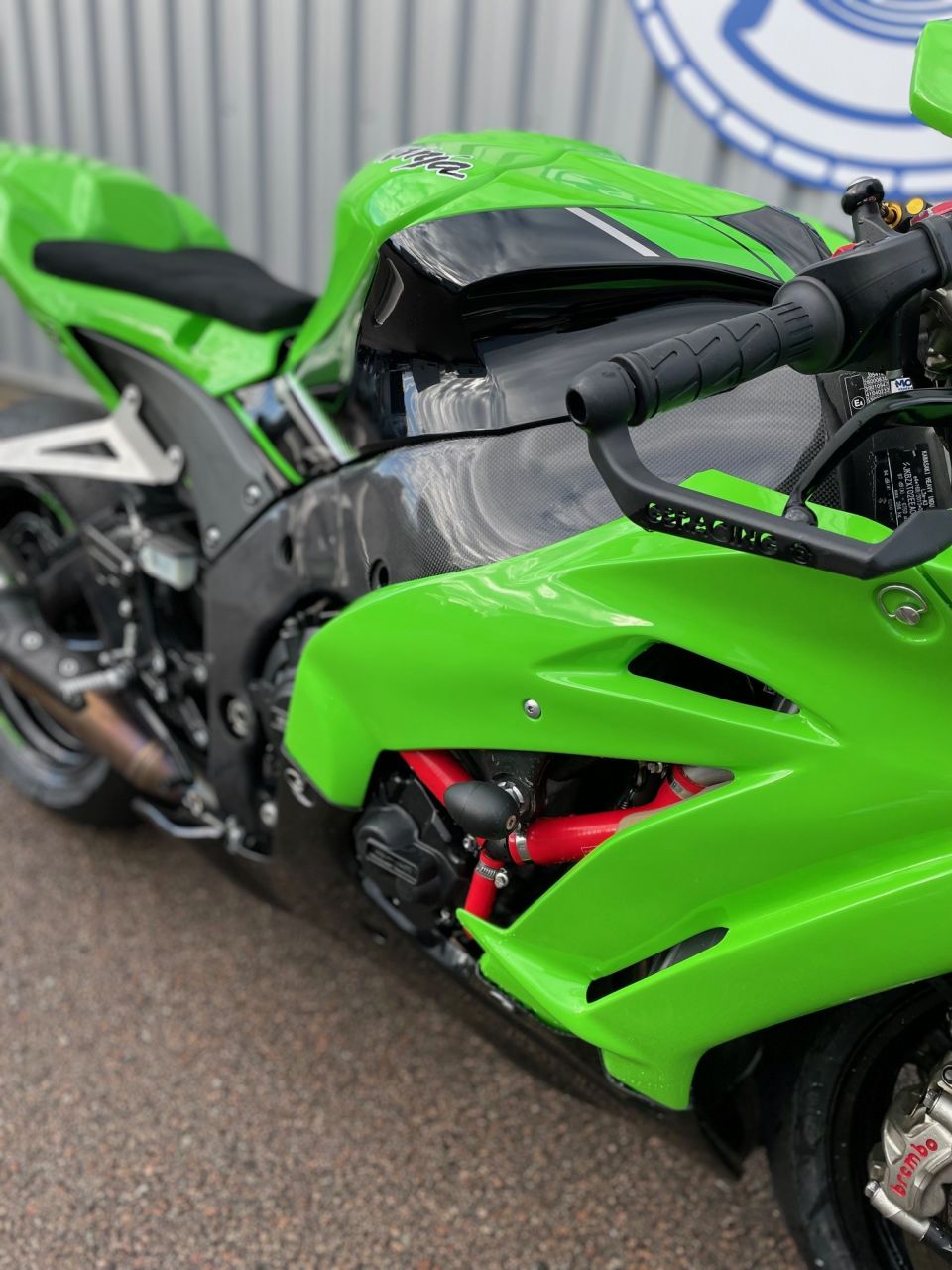 KAWASAKI ZX-10R 4