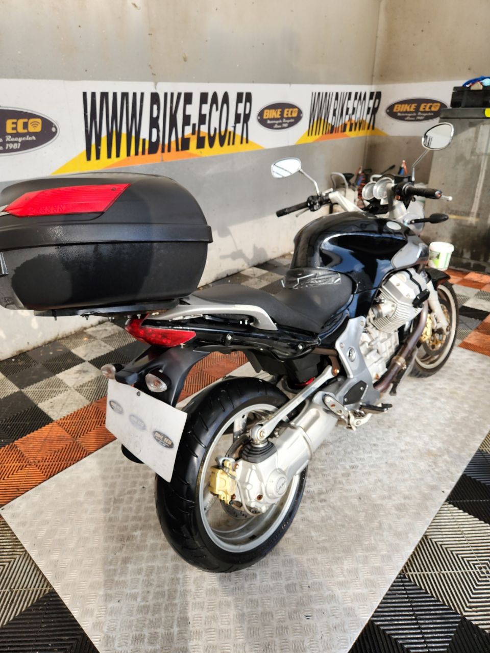 MOTO GUZZI BREVA 850 4