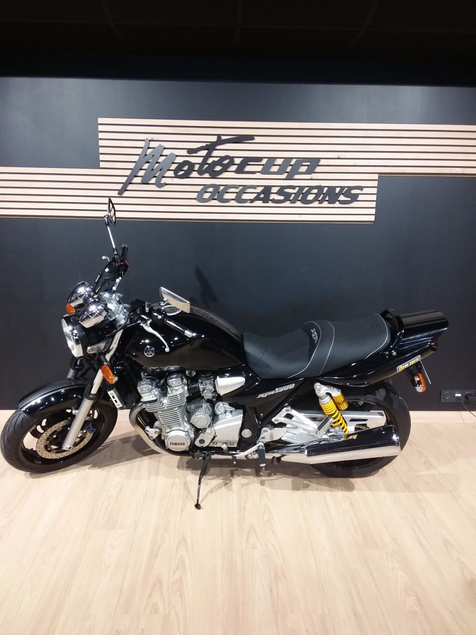 YAMAHA XJR 1300 4
