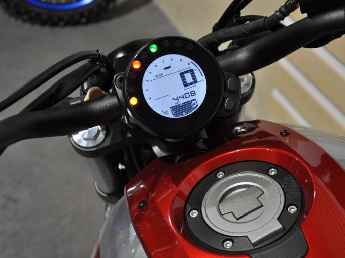 YAMAHA XSR 700 35KW 4