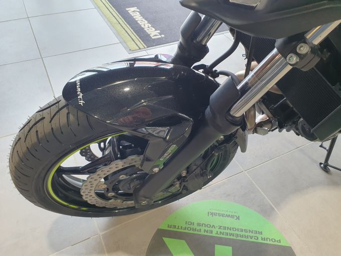 KAWASAKI Z 650 (47.5CV) 4