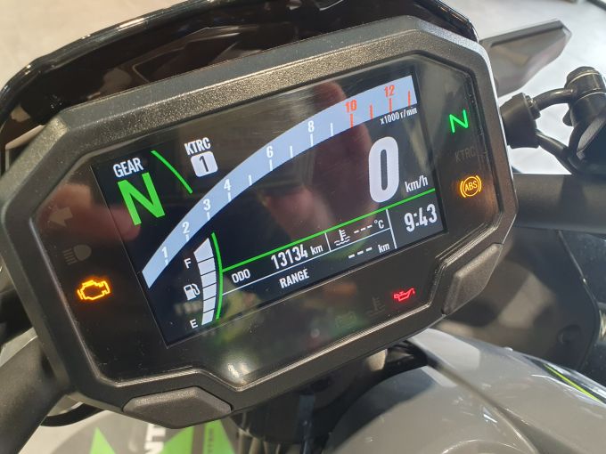 KAWASAKI Z 650 (47.5CV) 4