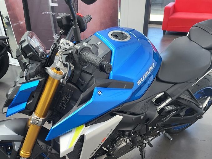 SUZUKI GSX-S 1000 4