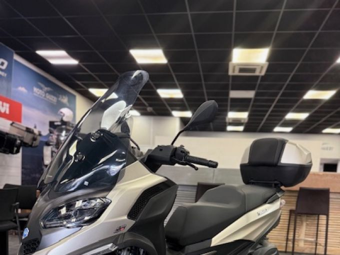PIAGGIO MP3 530 HPE EXCLUSIVE 4