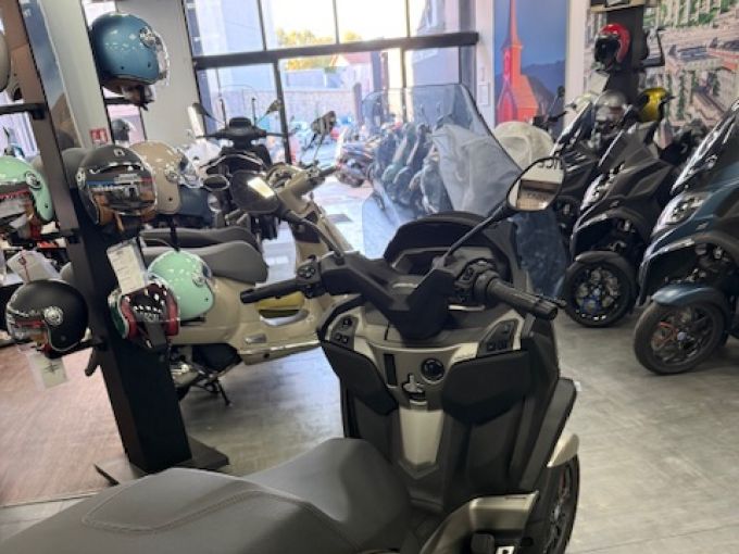 PIAGGIO MP3 530 HPE EXCLUSIVE 4