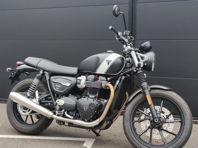 TRIUMPH SPEED TWIN 900 4