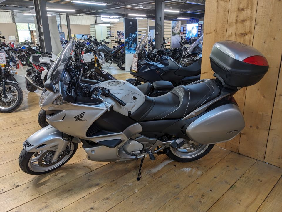 HONDA NT DEAUVILLE 700 ABS 4