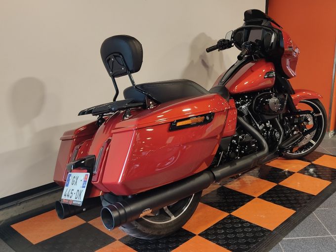 HARLEY-DAVIDSON TOURING STREET GLIDE 1923 4