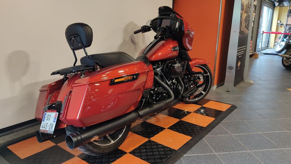 HARLEY-DAVIDSON TOURING STREET GLIDE 1923 4