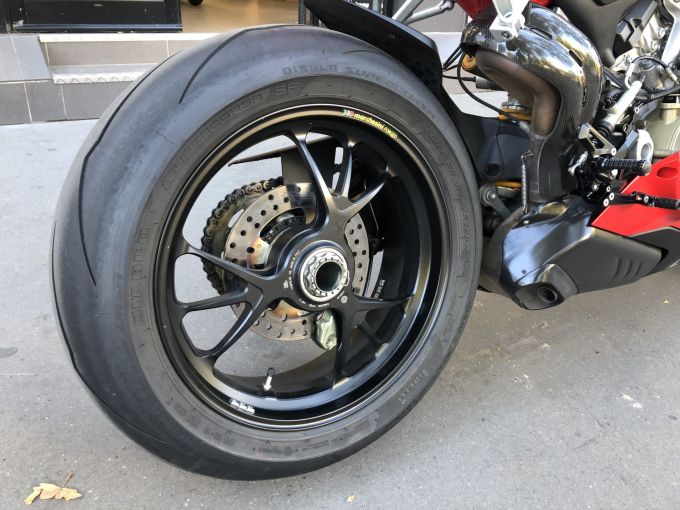 DUCATI PANIGALE 1103 V4 4
