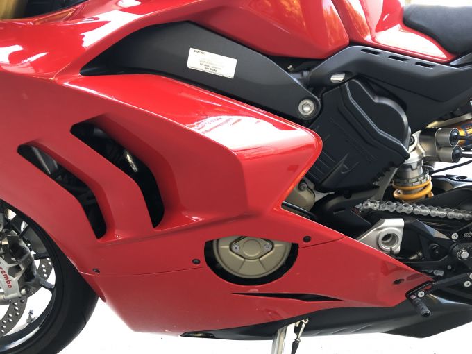 DUCATI PANIGALE 1103 V4 4