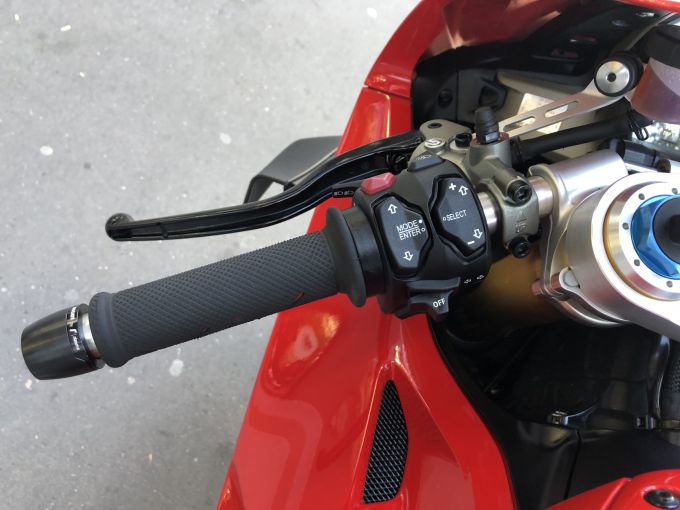 DUCATI PANIGALE 1103 V4 4